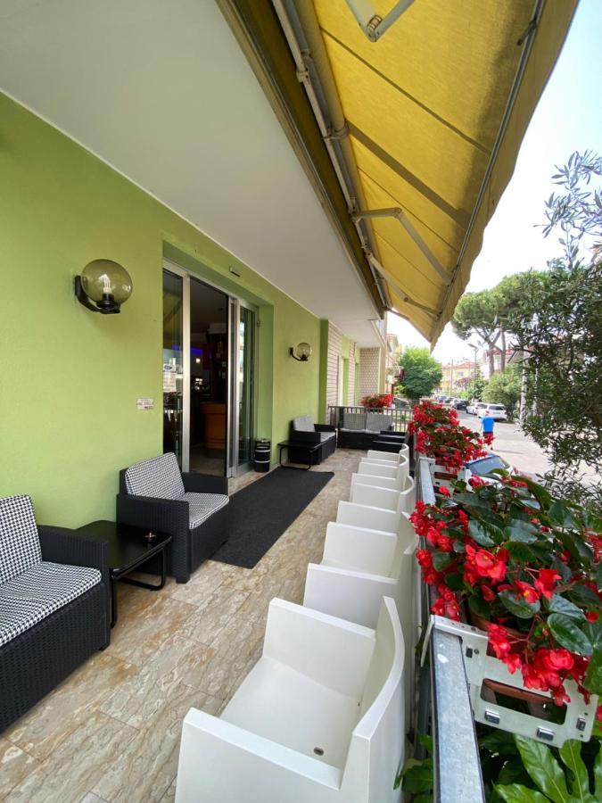Hotel Tre Stelle Rimini Exteriér fotografie