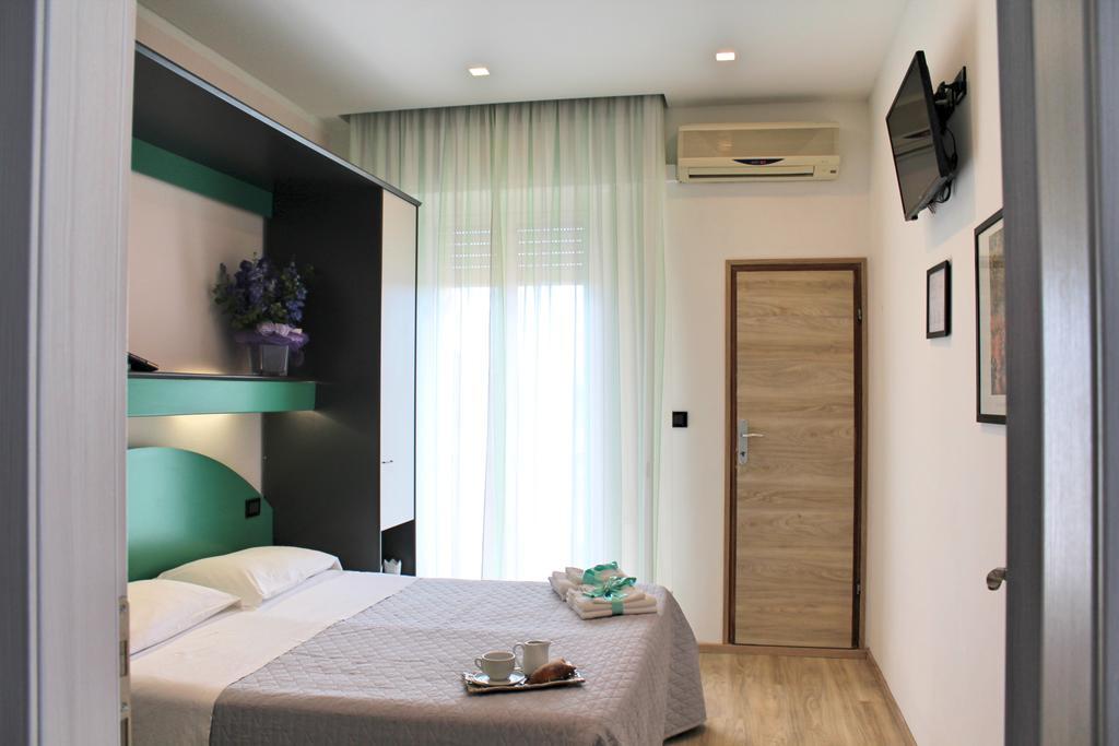 Hotel Tre Stelle Rimini Exteriér fotografie
