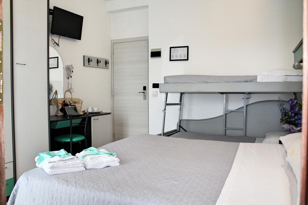 Hotel Tre Stelle Rimini Exteriér fotografie
